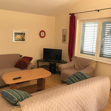 Apartment Pero Murter Eksteriør bilde